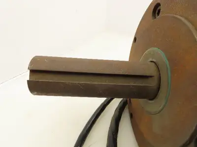 Kollmorgen TT-4205-4020-C DC Servo Motor 2600RPM 24VDC 42FT-LBS Tach 19V