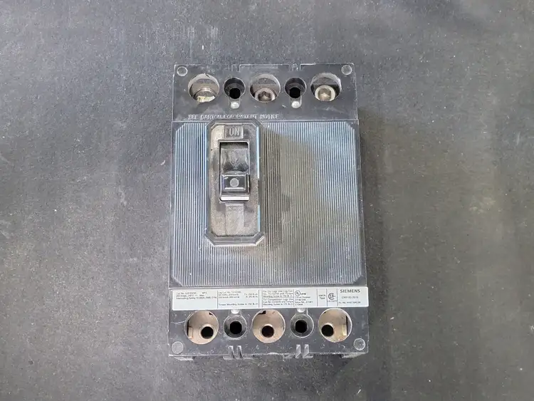Used SIEMENS QJ23B200 Switchgears British Columbia CA | Lenmark #243613