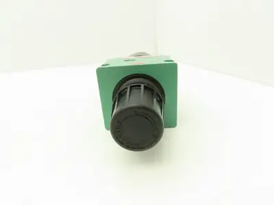 Numatics C30D-06DGM Pneumatic Air Filter Regulator 3/4" NPT 0-160PSI Gauge