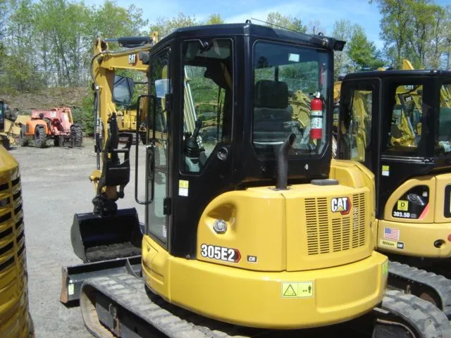 Used 2021 CAT 305E2 Crawler Excavators - Mini Massachusetts US | Hillview Equipment #1490498