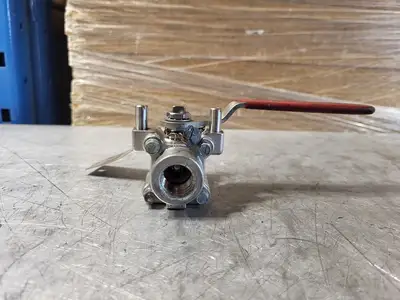 Worcester 3/4" Three-Piece Floating Ball Valve