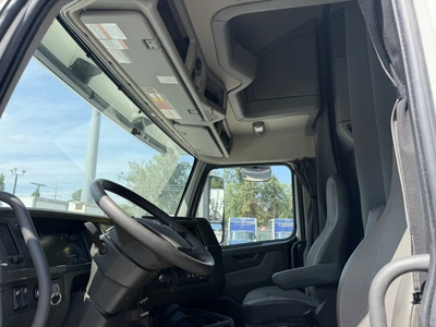Used 2021 VOLVO VNL760 Conventional trucks Indiana US | Miedema Asset Management Group #1414630