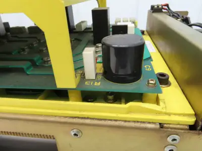 Fanuc A06B-6059-H222# H521 AC Spindle Servo Unit Has Cracks In Plastic READ Part