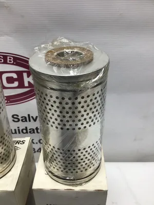 Wix 33181 Fuel Filter Napa Gold 3181 Medium & heavy duty filter lot of 2