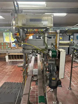 USED HAABTEC DAIRY STYLE GALLON CASE PACKER