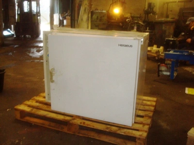 70 L Heraeus General Purpose Oven 300 Deg C Type UT6120