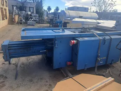 Press, Platen, Hydraulic, 300-Ton, 36” x 26” surface, 3000 PSI #S745387