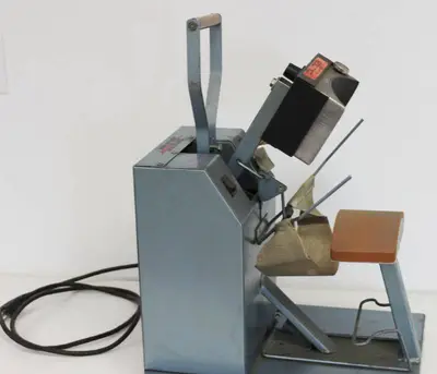 HIX VH-250 Commercial Heavy Duty  Hat Heat Press 120 Volts, 4 Amps.