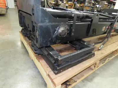 Toyota 8FBE15U Forklift Mast 189" 3-Stage Tilt Class II 2500lbs Capacity