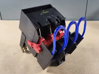 Disconnect Switch w/ 3 Times 30 Amp Fuse JDL30
