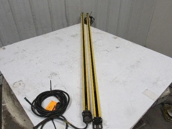 STI MiniSafe-B MS4364B-2 Safety Light Curtain Receiver & Transmitter Set 64"