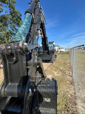 XCMG XE235UCRr Excavator | Iron Listing (11)