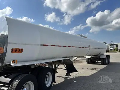 Used 2004 POLAR _UNKNOWN_ Tanker Trailers Indiana US | Lakeshore Equipment Sales #1546607