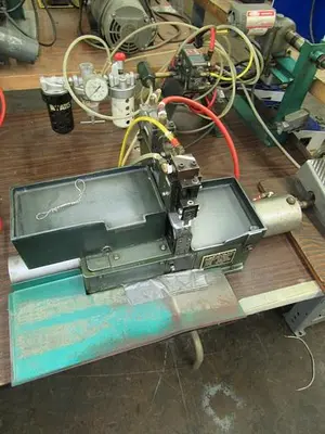 2365-130 Crafford Model D Bench Model, Air Operated Link-O-Matic Link Making Machine