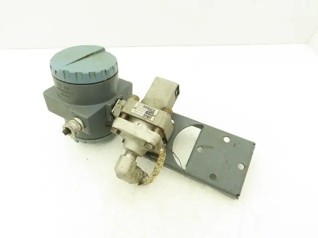 Foxboro 821GM-IS1NL2 Pressure Transmitter 1/2"NPT 12.5-65VDC 50PSI W/Bracket