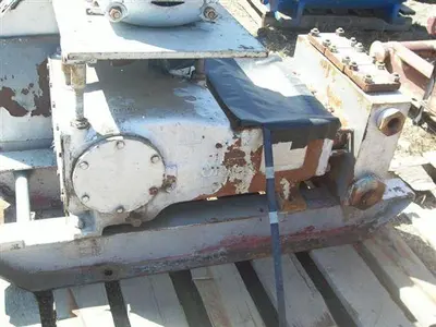 USED UNION TD-25 TRIPLEX PUMP