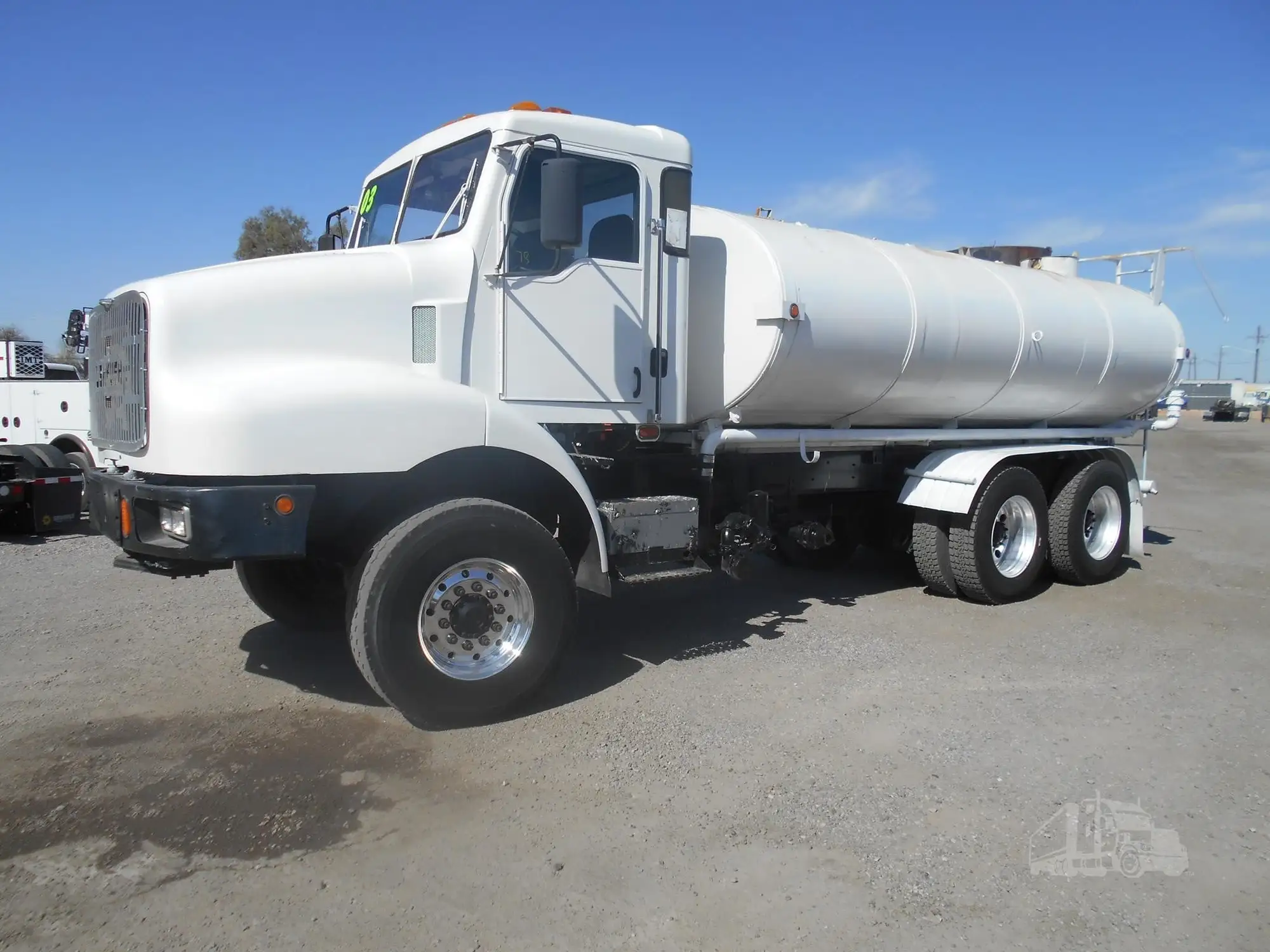 Used 2003 OSHKOSH C2056 Water Trucks Arizona US | Tuscon Trux & Equipment Sales #1546054
