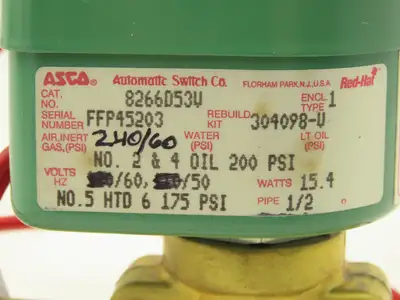 Asco 8266D53V Solenoid Valve 240VAC/60Hz 15.4W 200PSI # 2 And 4 Oil 1/2"NPT