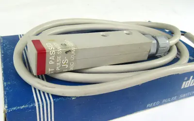 NEW IDEC JS-132
