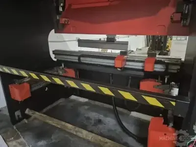 USED 2001 AMADA HFE-8025S