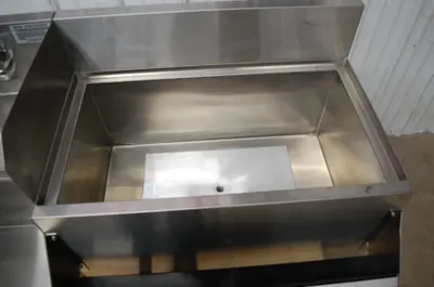 142-1257 Krowne 47 Inch Cocktail Station Underbar Ice Bin w 10 Circuit Cold Plat
