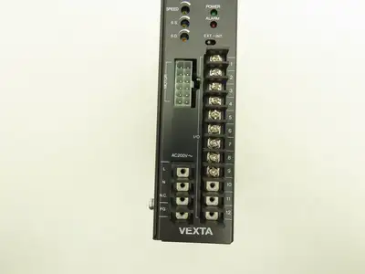Oriental Motor Co. FBLD40C Vexta Brushless DC Motor Driver 230V 1Ph Read Desc.