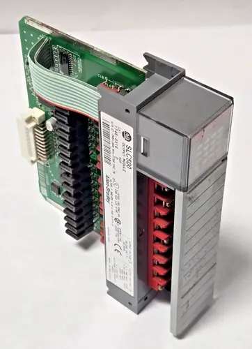 ALLEN BRADLEY SLC 500 1746-OA16 1746OA16 I/O MODULE SER D Output Module