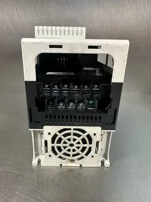 Allen-Bradley 25C-D017N114 PowerFlex525 AC Drive 480V 25CD017N114 (6.4.1)
