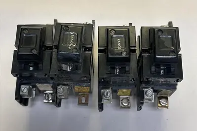 Used BULLDOG ELECTRIC P240 Circuit Breakers | Surplus Asset Holdings #1189197