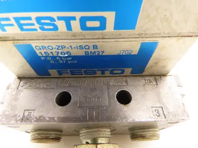 Festo JMVH-5/2-D-1-C Pneumatic Solenoid Valve Manifold Assembly 24VDC 3/8" NPT