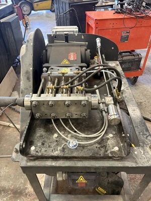 USED 2024 OMAX MAXIEM 2040