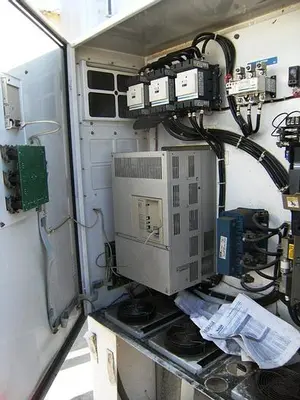 USED YASKAWA CIMR-F7U4055
