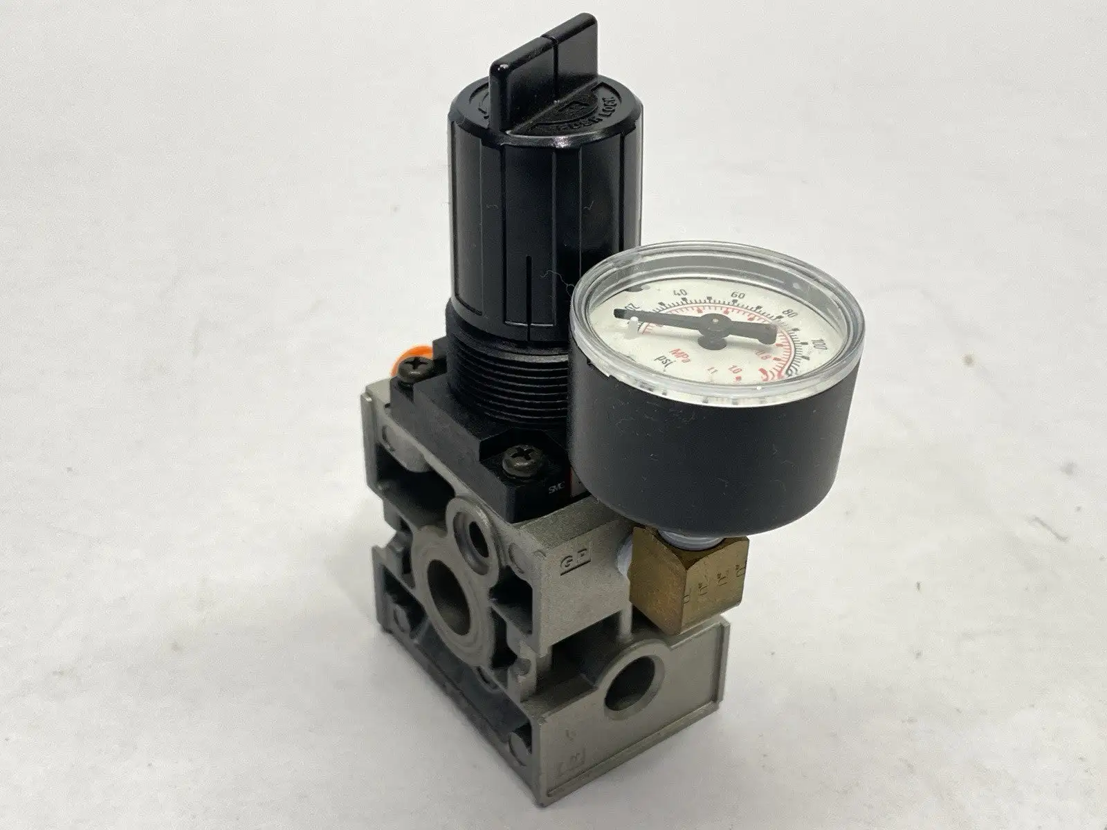 NARM2500-A-N02 | SMC  Pneumatic Modular Pressure Regulator - Used