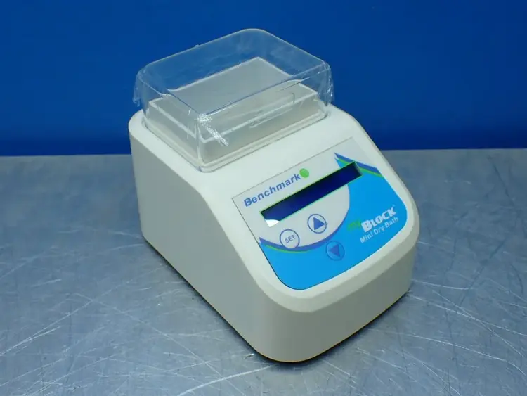 Used BENCHMARK SCIENTIFIC BSH200 Baths / Circulators Ohio US | HGR 24 #755290