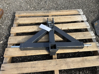 Used WOLVERINE TQH-26-01C TRAILER RECEIVER HITCH ADAPTER Hitches Michigan US | Miedema Asset Management Group #1487898