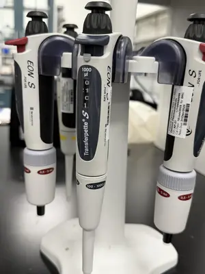 Used _UNKNOWN_ _UNKNOWN_ Pipettes Rhode Island US | Federal Equipment Company #1347600