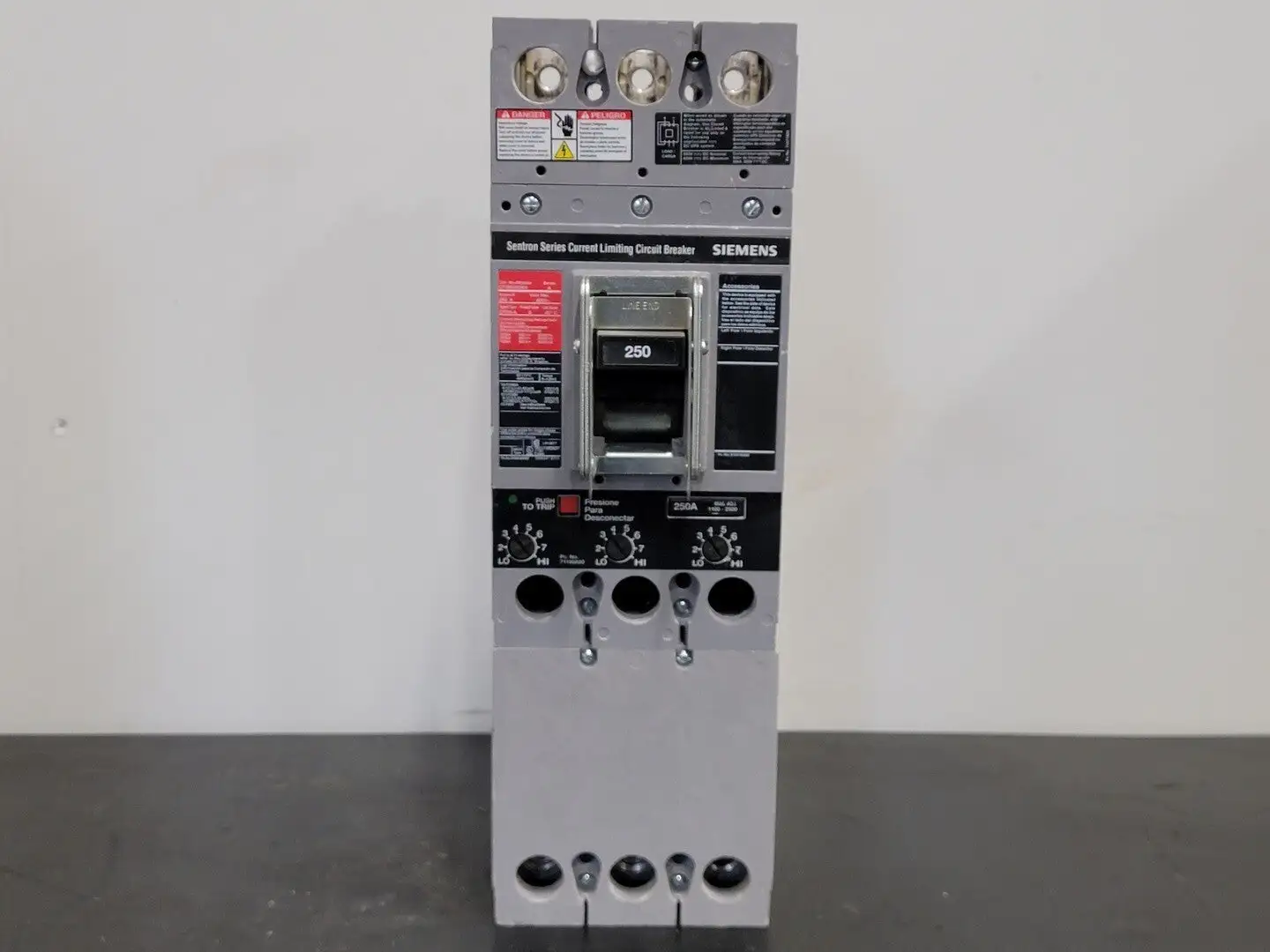 USED SIEMENS CFD63B250