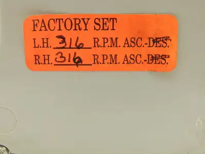 Hubbell 2210-132CC13F Pilot Duty Speed Switch Industrial Controls 5/8" Shaft