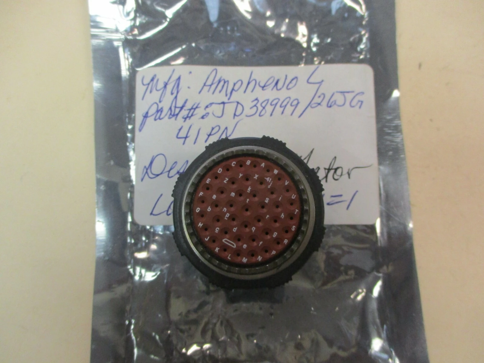 NEW Amphenol JD38999/26JG41PN