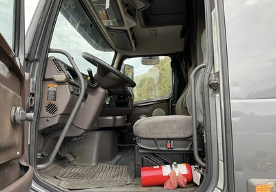 USED 2014 VOLVO VNL 6X4