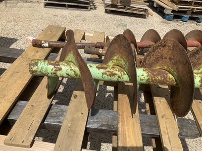 (3) 1” round drive auger bits, 6”, 8” and 12”, one 16” long extension bar but bar is bent
