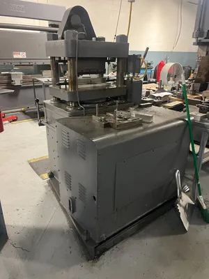 WATSON STILLMAN 4 Post Molding Presses (Equipt) | Universal Press & Machinery (UPM) (3)