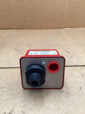 Potter PS15-2 High/Low Pressure Indicator 5-30 PSI DPDT; 1340415 -NIB