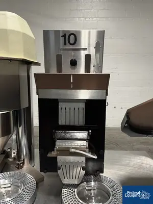 USED Qualicaps Shionogi Qualicaps Capsule Filling Machine