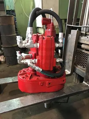 Used SCHRAMM TOP HEAD AND MOTORS FOR T64HB DRILL RIG Construction Equipment Parts Pennsylvania US | East West Machinery & Drilling #1415684