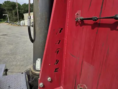 USED 2014 PETERBILT 365