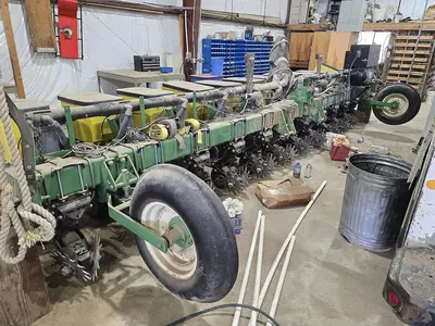 USED JOHN DEERE 1730 MAXEMERGE PLUS