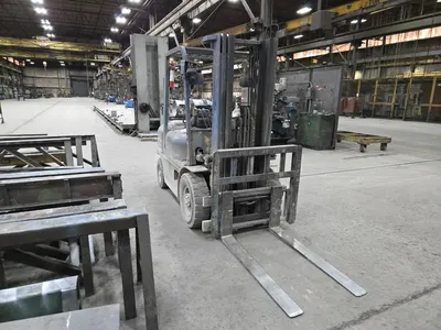 Hyundai LPG Double Stage Forklift w/ Side Shift, 5,000lb Capacity; Unknown Hours, Gauge