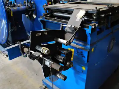 24″ MICHIGAN ROLL FORM 16-Roll Stock Straightener