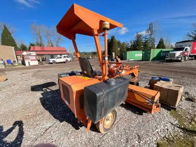 Used _UNKNOWN_ _UNKNOWN_ Mechanical Sweepers Oregon US | KNM Equipment Sales & Service #1363732